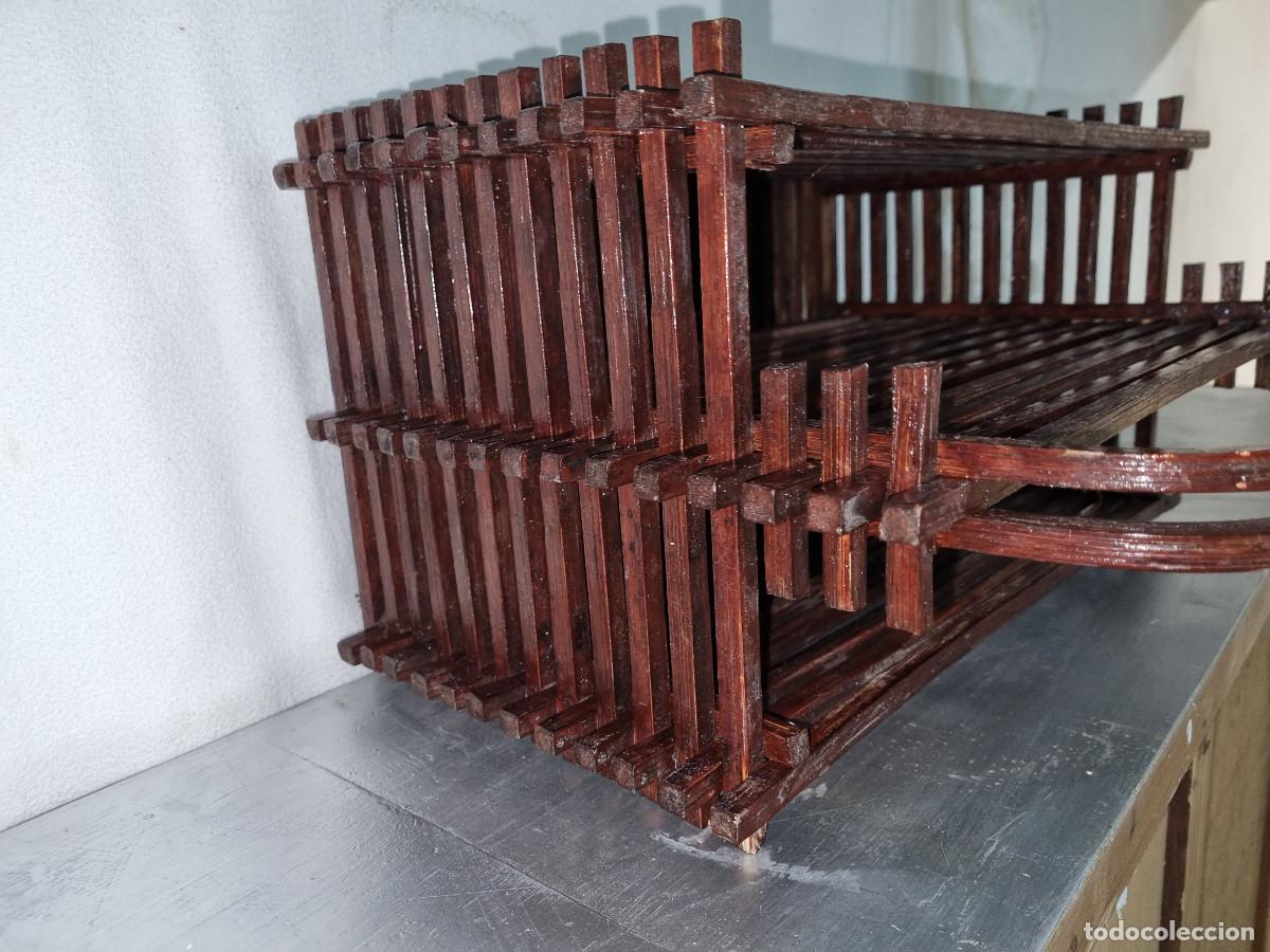 Antig&uuml;edades: REVISTERO VINTAGE EN MADERA - Foto 7