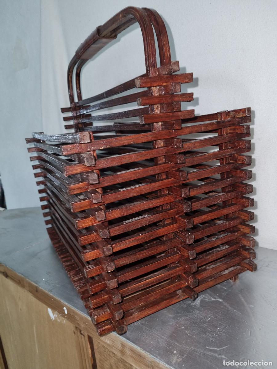 Antig&uuml;edades: REVISTERO VINTAGE EN MADERA - Foto 9
