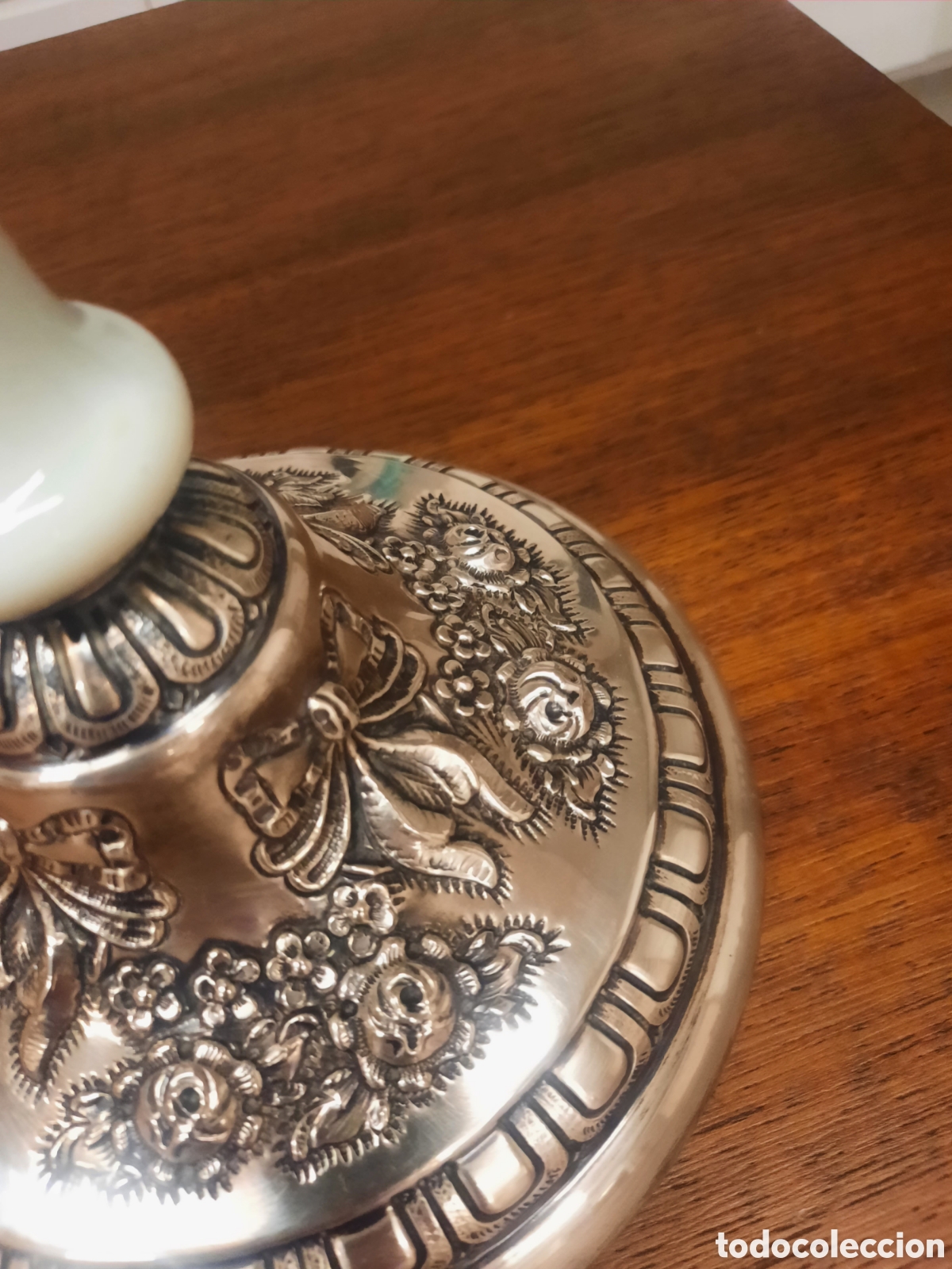 Antig&uuml;edades: Bonito jarr&oacute;n de opalina y plata - Foto 3