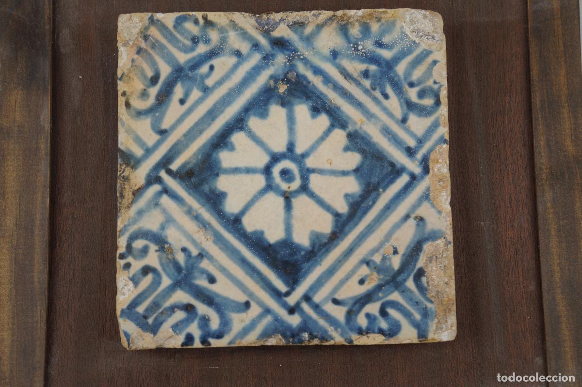 Antig&uuml;edades: Azulejo g&oacute;tico de Manises, siglo XV - Foto 2