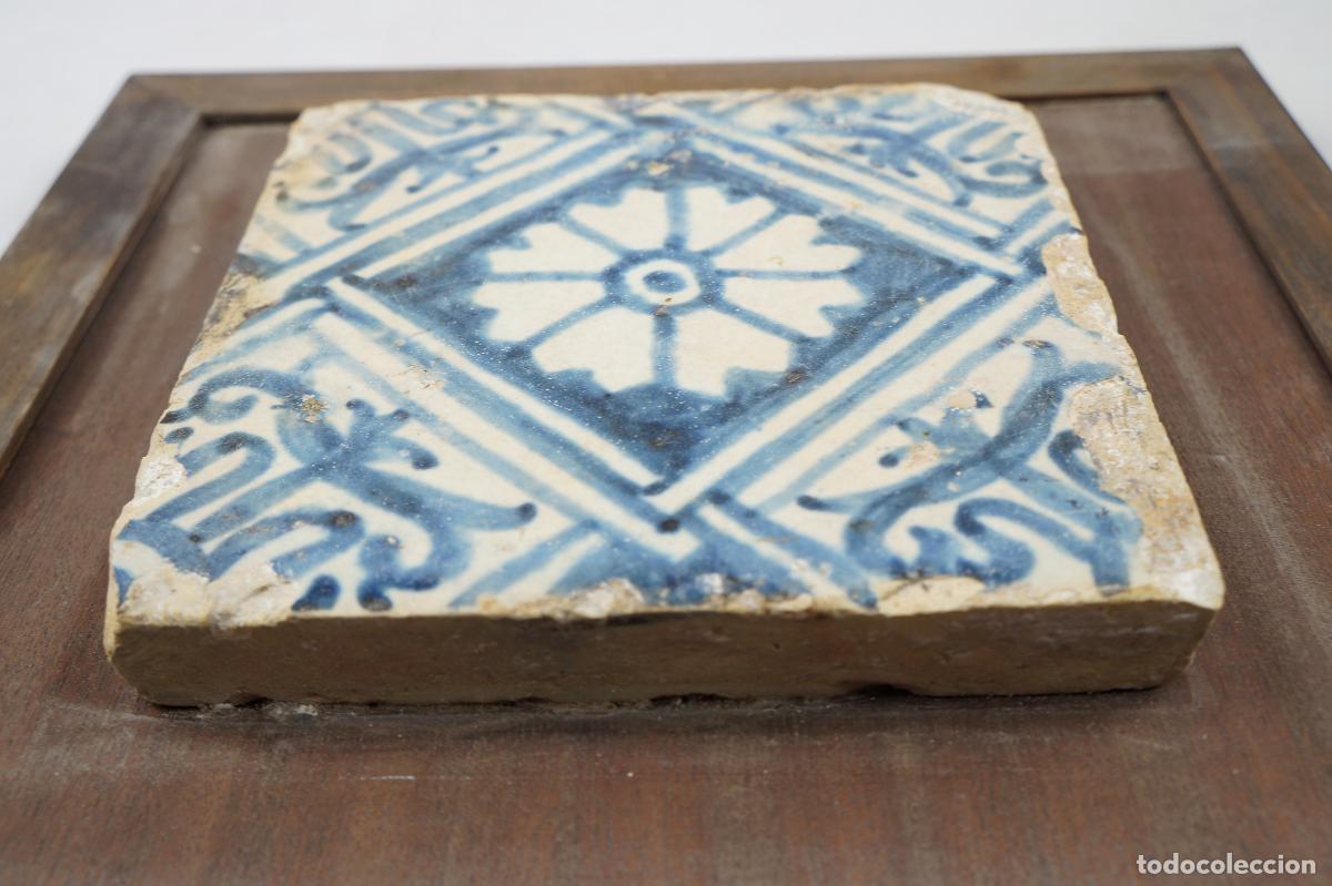 Antig&uuml;edades: Azulejo g&oacute;tico de Manises, siglo XV - Foto 4