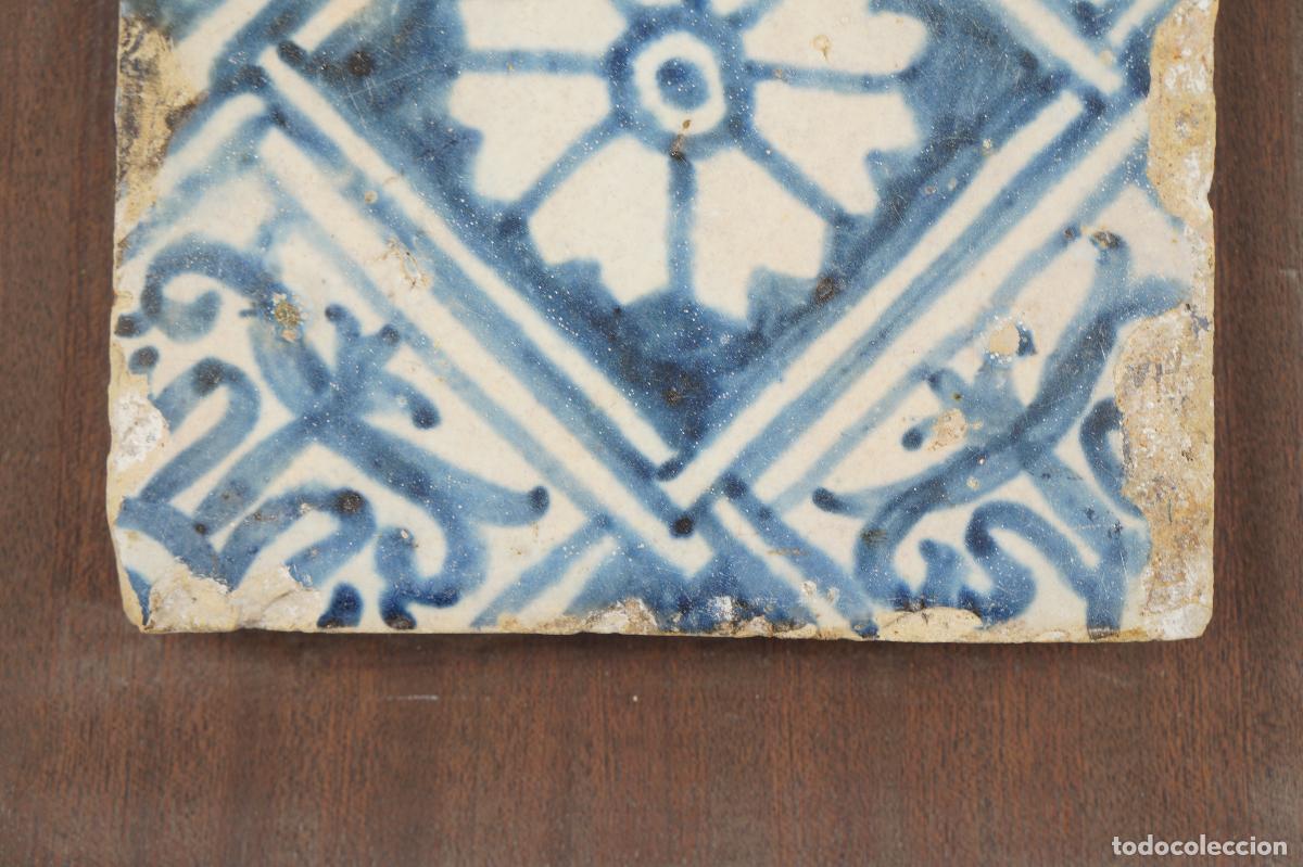 Antig&uuml;edades: Azulejo g&oacute;tico de Manises, siglo XV - Foto 6
