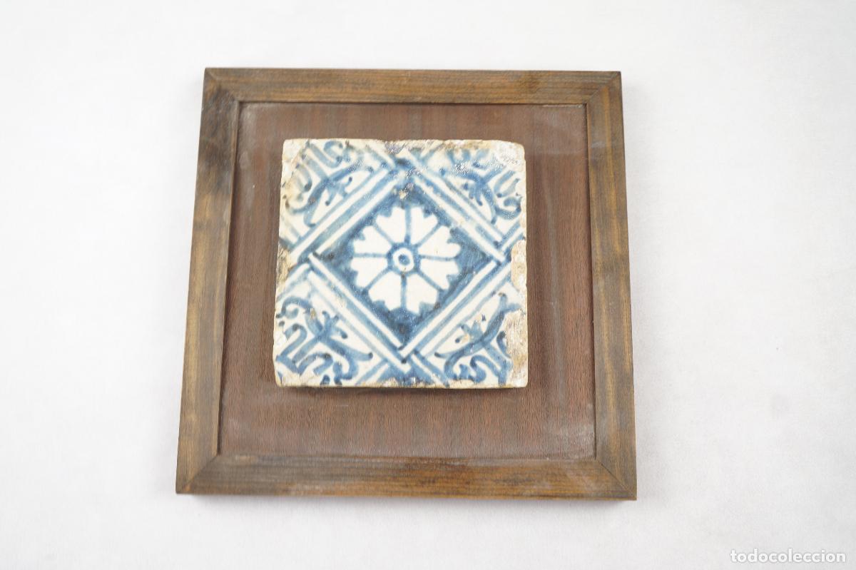 Antig&uuml;edades: Azulejo g&oacute;tico de Manises, siglo XV - Foto 1