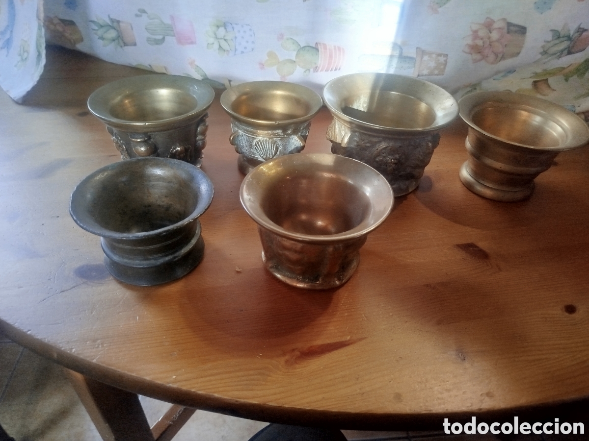 Antig&uuml;edades: 6 almireces antiguos - Foto 1