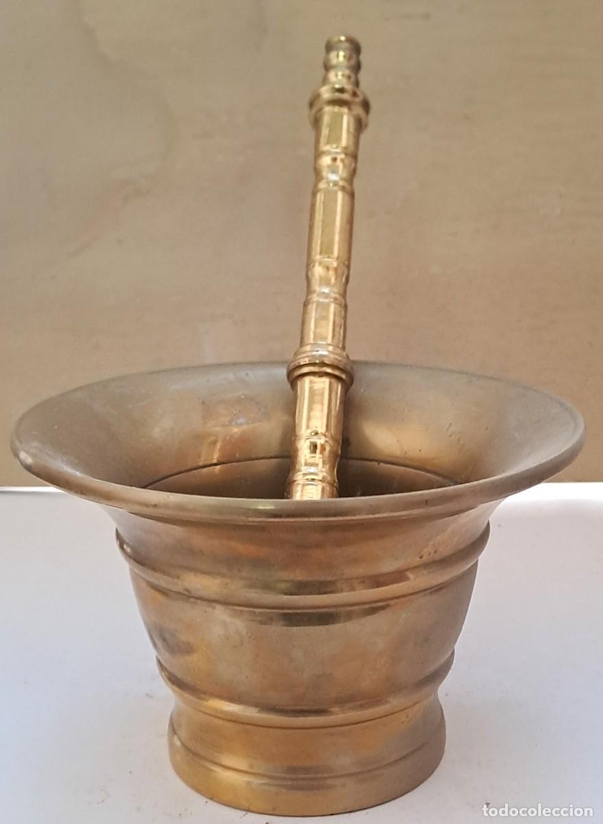 Antig&uuml;edades: ANTIGUO MORTERO O ALMIREZ CON MAZO, BRONCE. MORTERO-09