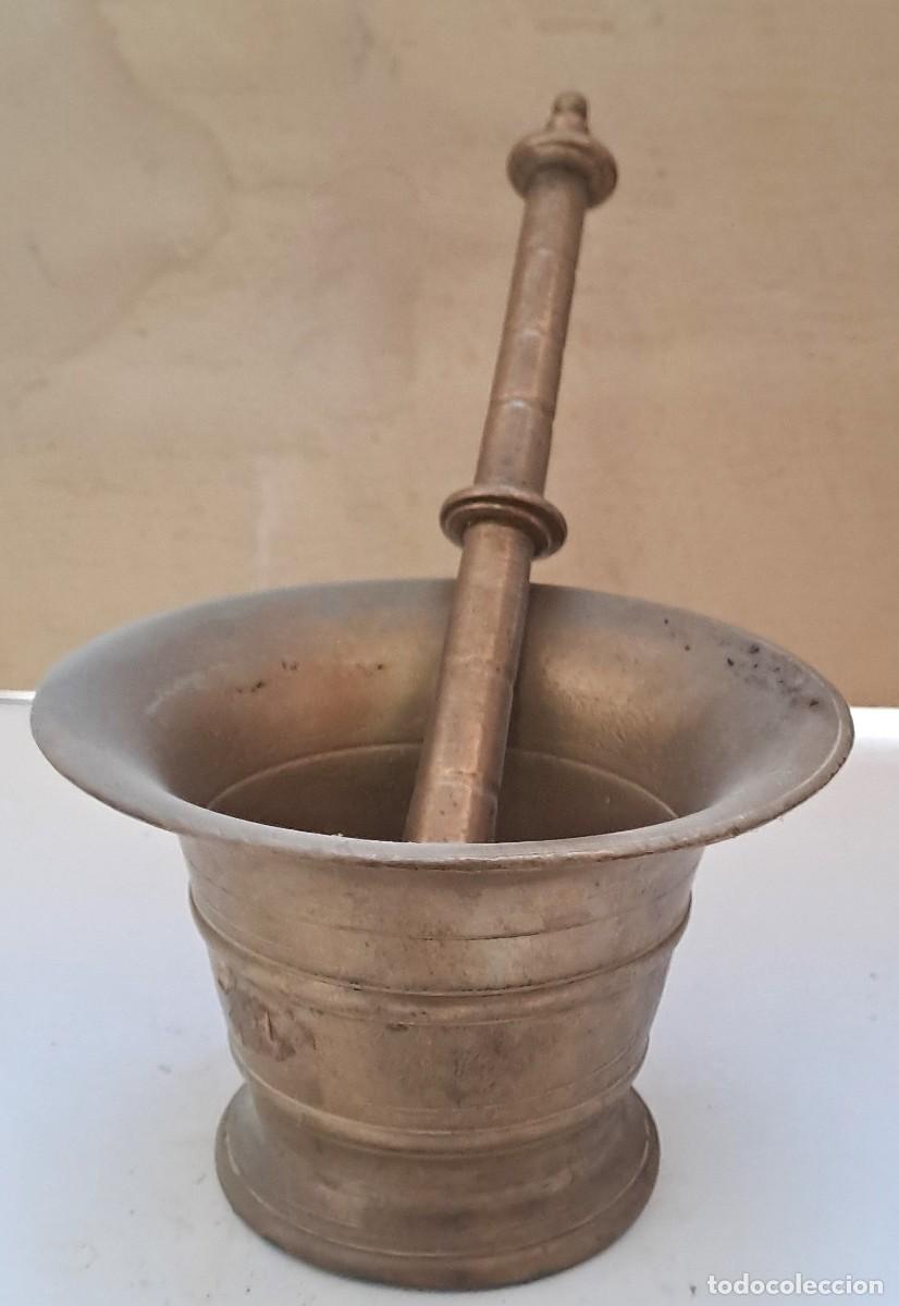 Antig&uuml;edades: ANTIGUO MORTERO O ALMIREZ CON MAZO, BRONCE. MORTERO-10