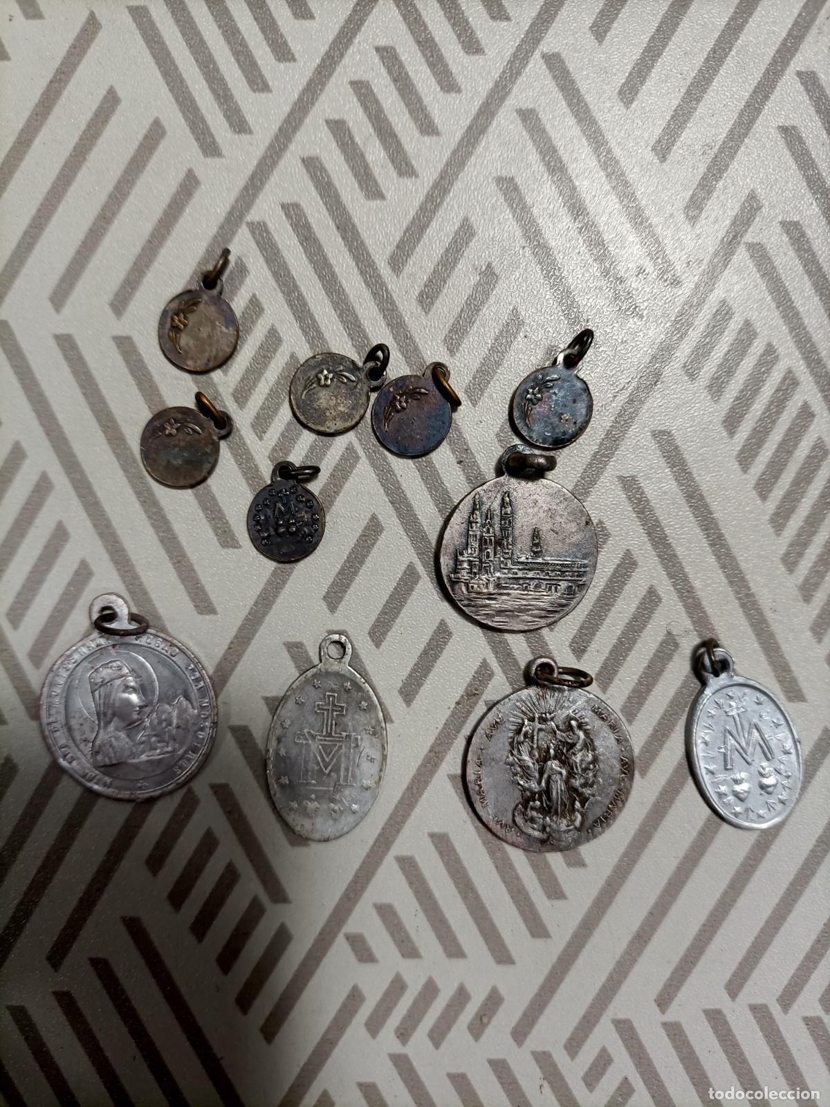 Antig&uuml;edades: Lote de medallas religiosas - Foto 3