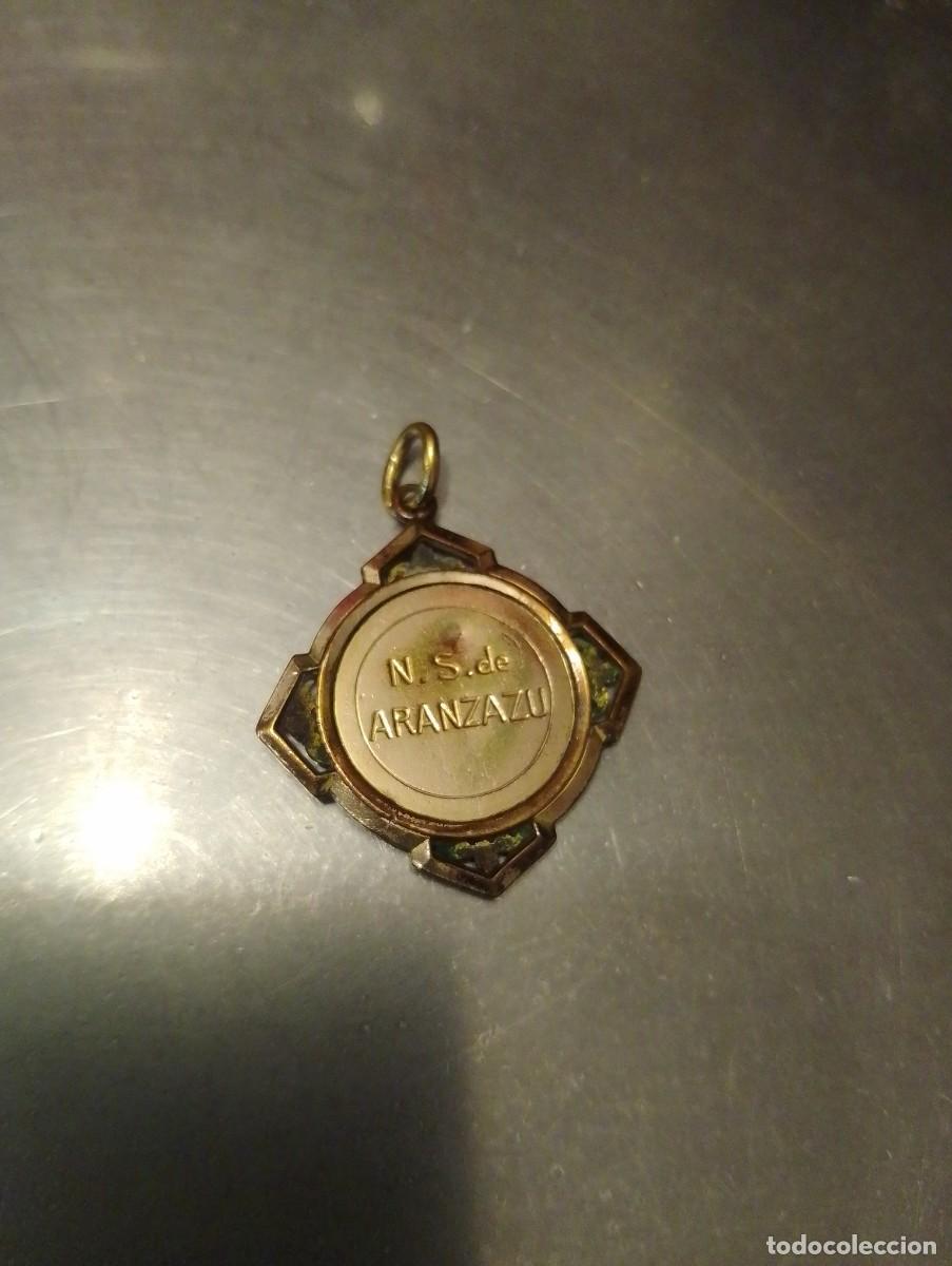 Antig&uuml;edades: Medalla N.S.de Aranzazu - Foto 2