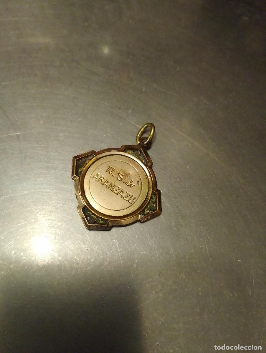 Antig&uuml;edades: Medalla N.S.de Aranzazu - Foto 3