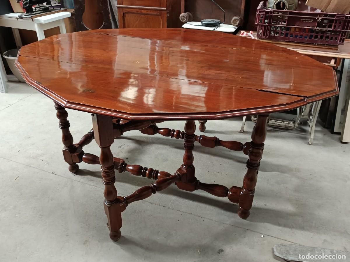 Antig&uuml;edades: MESA DE COMEDOR EXTENSIBLE DE CAOBA - Foto 4