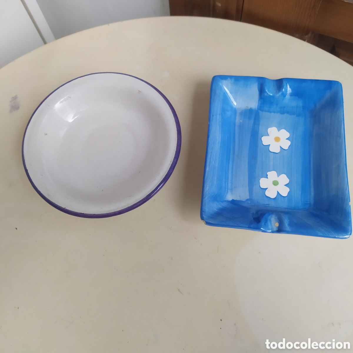 Antig&uuml;edades: Lote en cer&aacute;mica: plato 13 cm di&aacute;metro, cenicero 13x11 cm