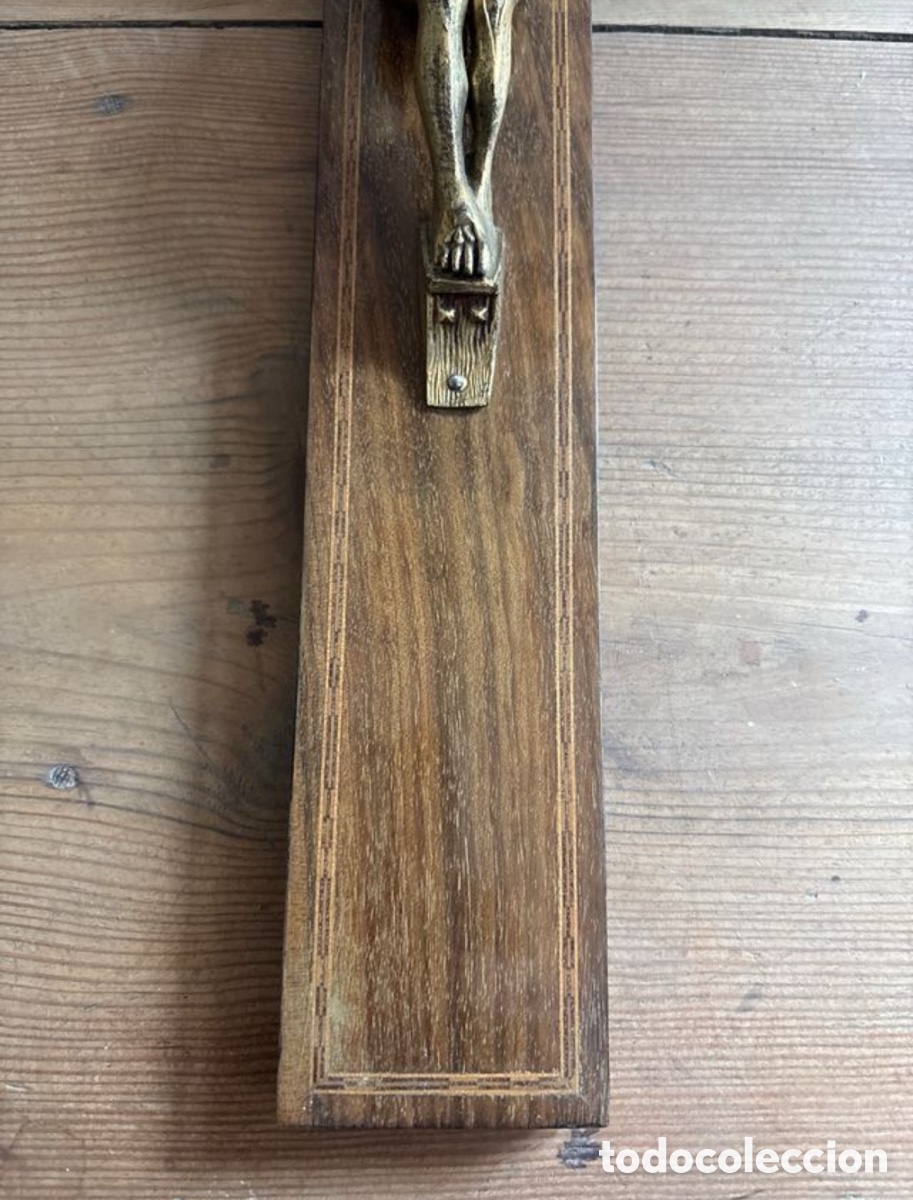 Antig&uuml;edades: Crucifijo de madera con INRI - Foto 3