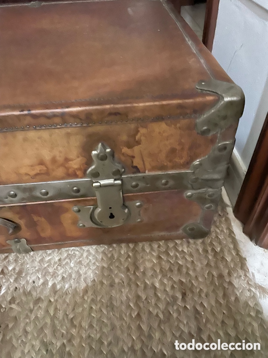 Antig&uuml;edades: Ba&uacute;l maleta antigua de viaje - Foto 5
