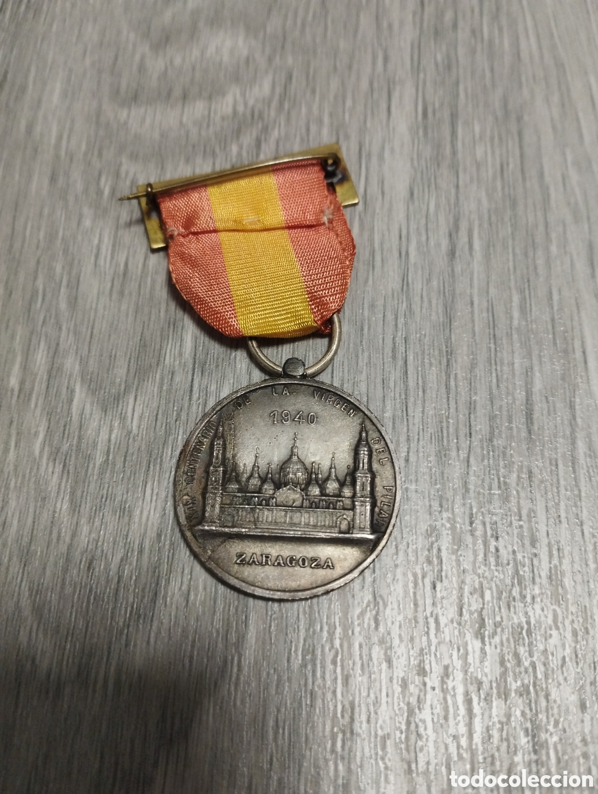Antig&uuml;edades: Medalla aguinaldo divisi&oacute;n azul - Foto 2