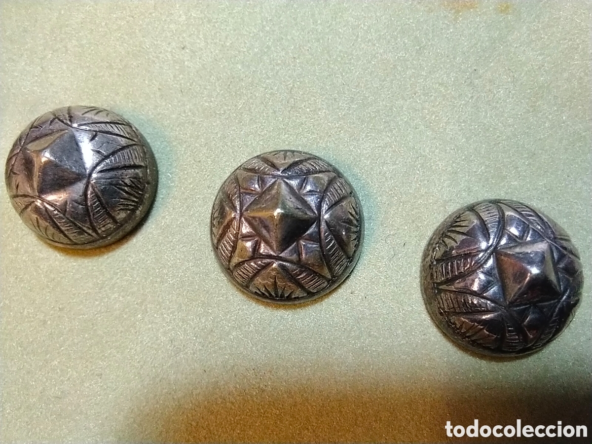 Antig&uuml;edades: Antiguos botones de plata - Foto 2