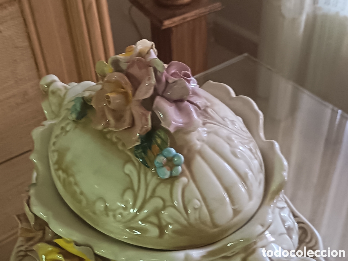 Antig&uuml;edades: Sopera porcelana Capidimonte - Foto 13
