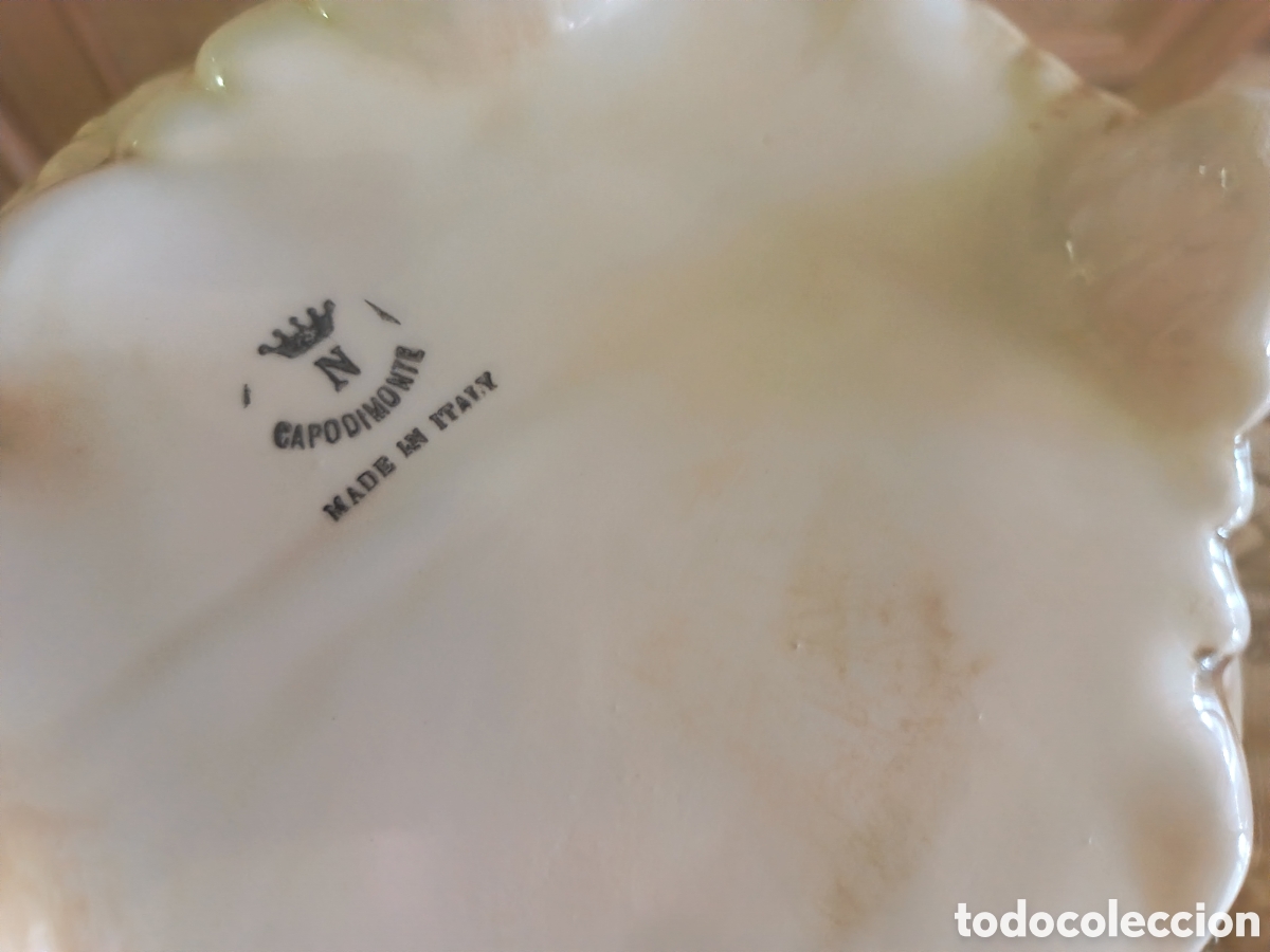 Antig&uuml;edades: Sopera porcelana Capidimonte - Foto 14