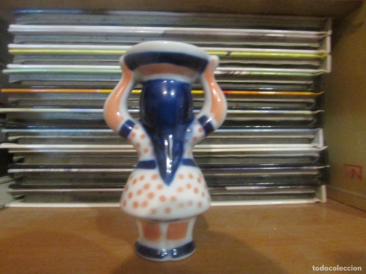 Antig&uuml;edades: SARGADELOS MUJER CON CUENCO - Foto 2