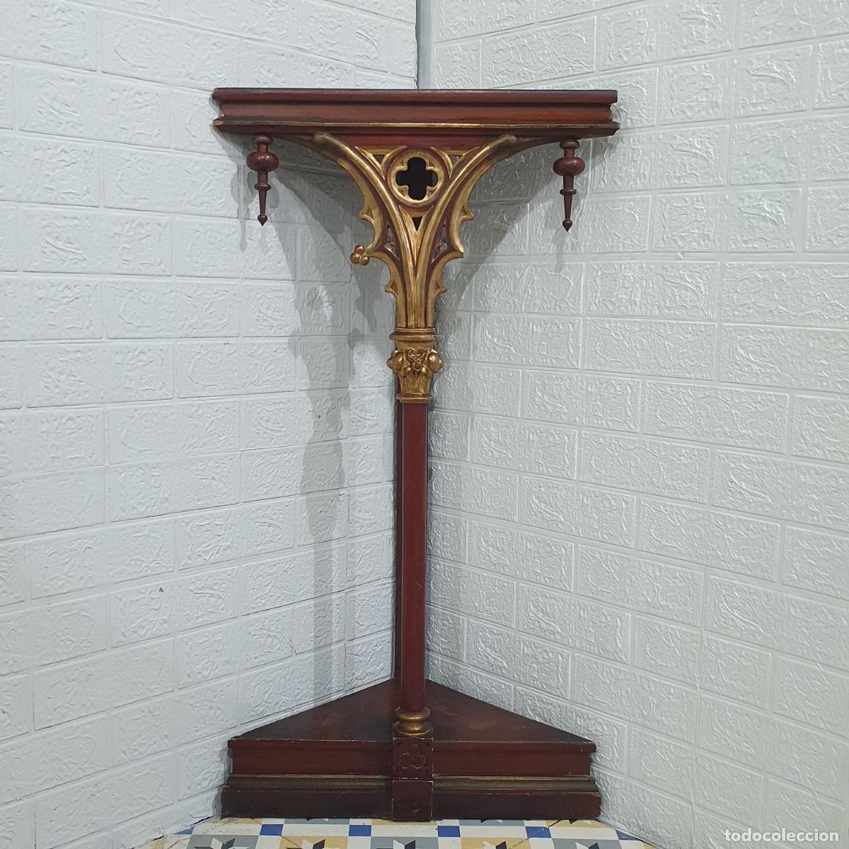 Antig&uuml;edades: Pedestal de rinc&oacute;n estilo neog&oacute;tico - Foto 1