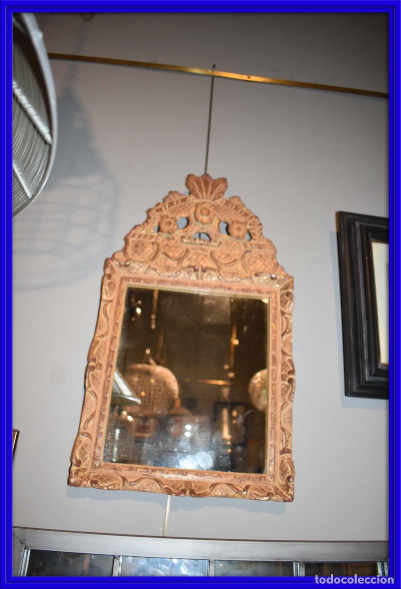Antig&uuml;edades: Espejo cornucopia de madera con su luna original - Foto 1