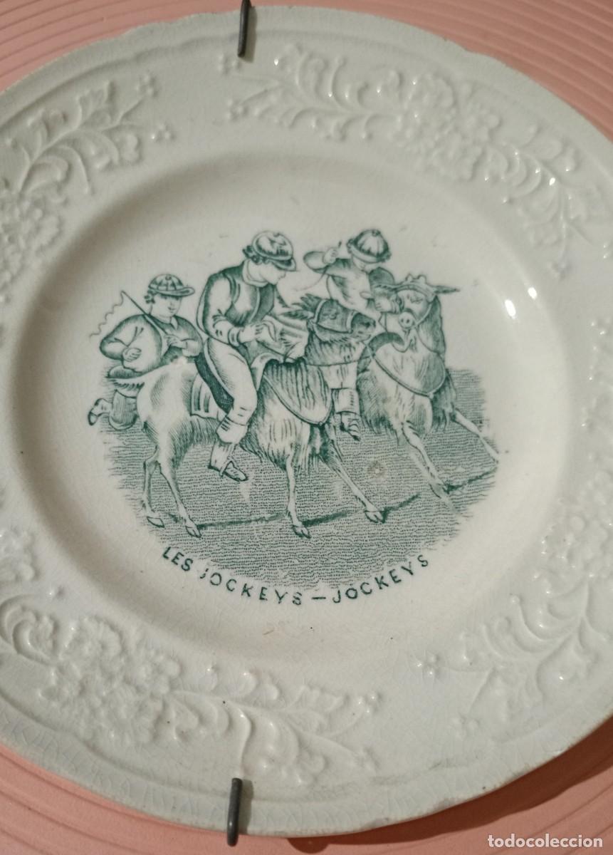 Antig&uuml;edades: Plato con transferencia jockeys - Foto 3
