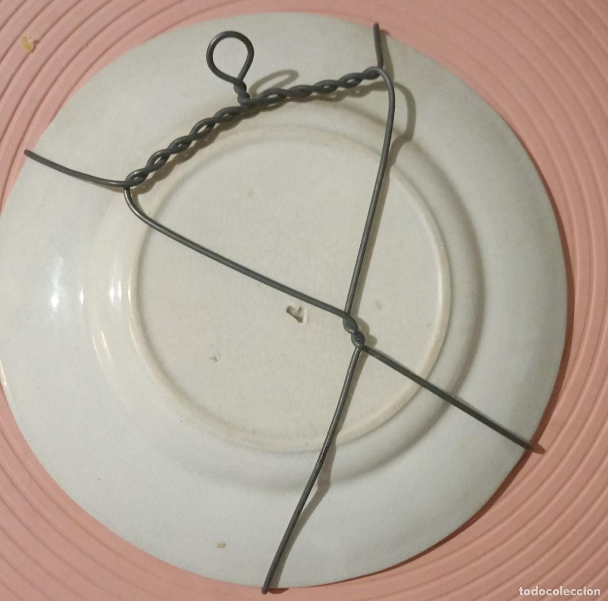 Antig&uuml;edades: Plato con transferencia jockeys - Foto 6