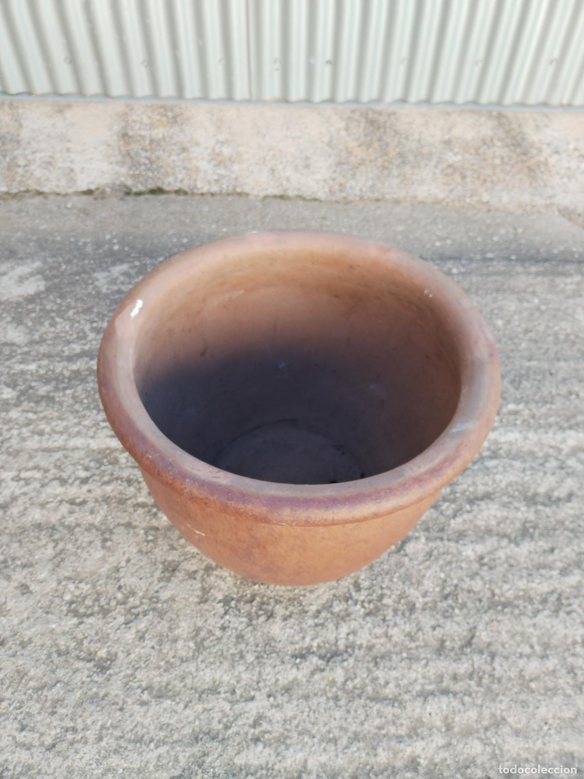 Antig&uuml;edades: macetero campana de barro - Foto 5