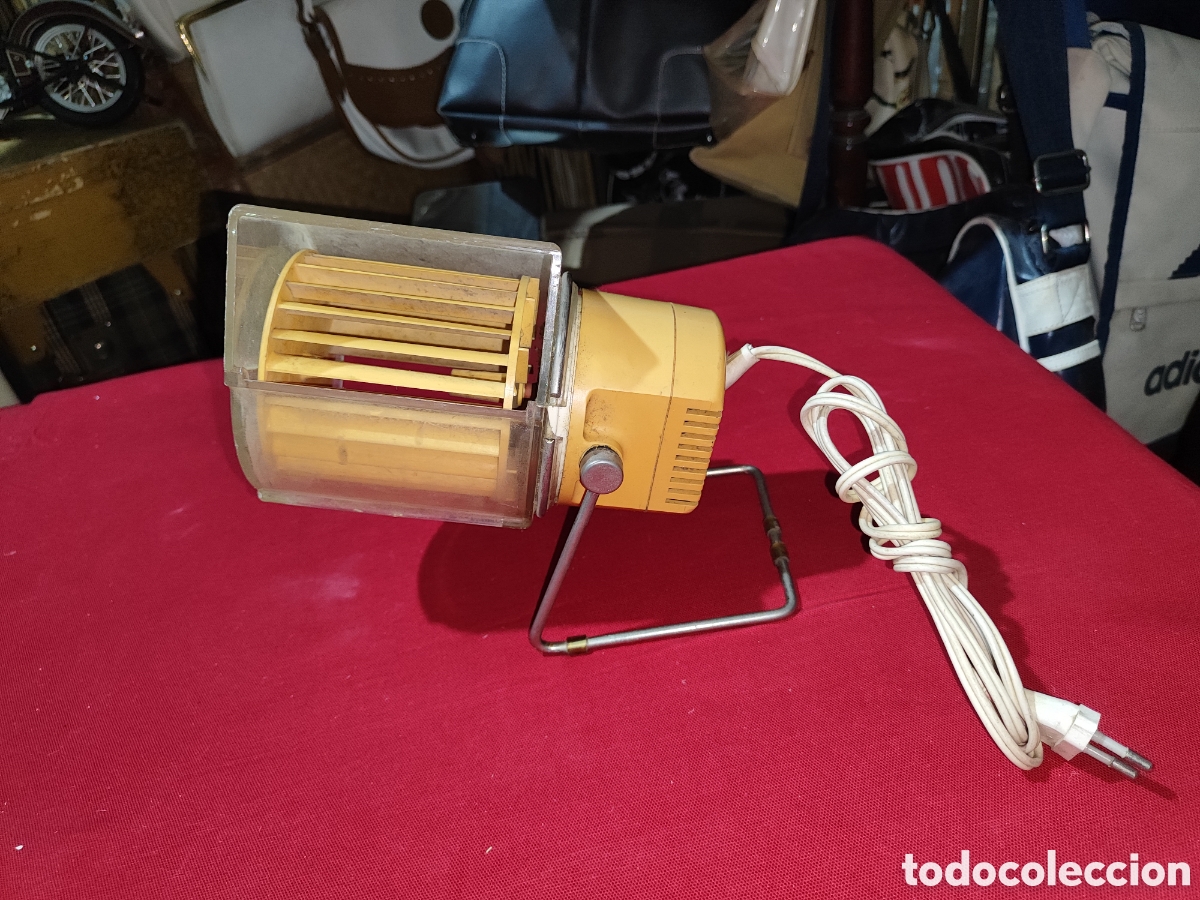 Antiquit&eacute;s: Antiguo ventilador sobremesa made in GDR funcionando