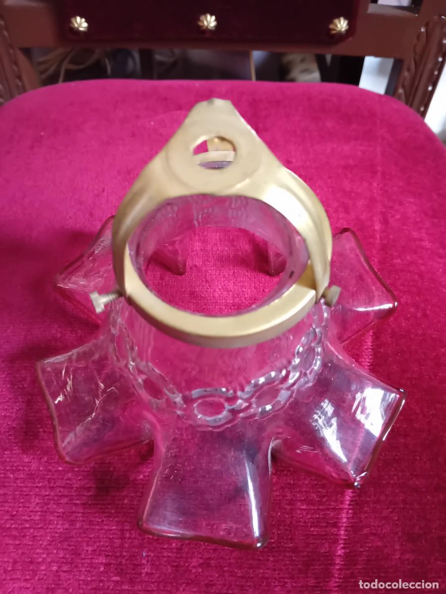 Antig&uuml;edades: Tulipa rizada con soporte de lat&oacute;n d&eacute;cada de los 10/20 - Foto 2