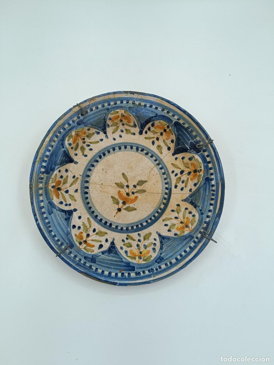 Antig&uuml;edades: PLATO DE CERAMICA DE MANISES - Foto 1