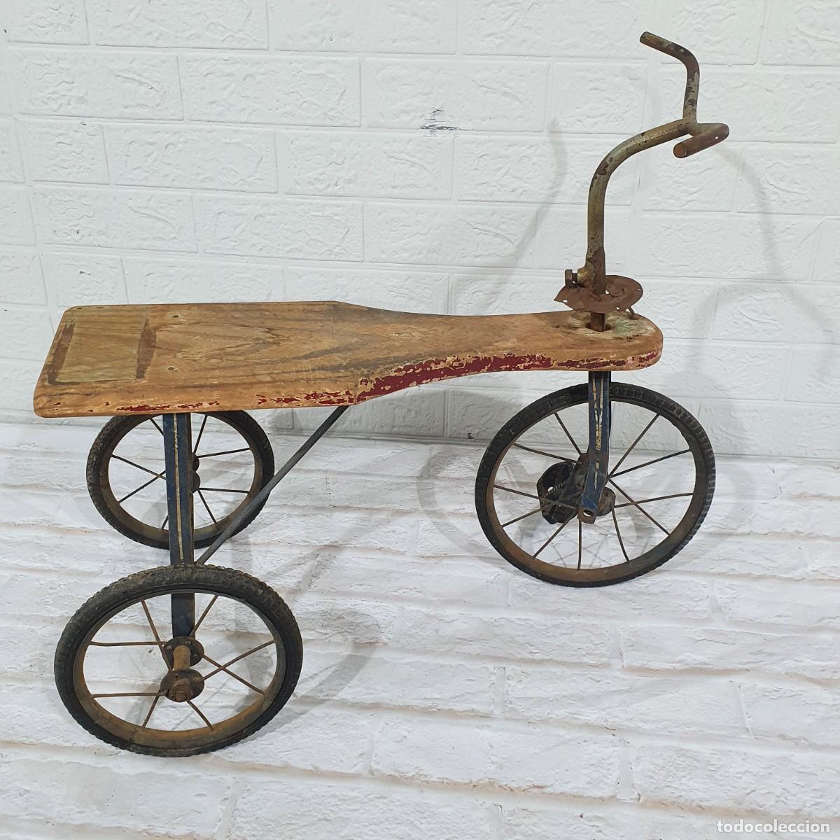 Antig&uuml;edades: Triciclo antiguo de madera y hierro. - Foto 4