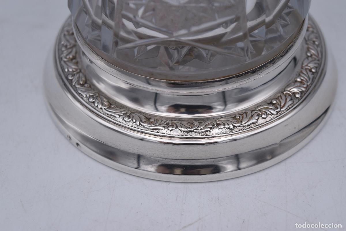 Antig&uuml;edades: Jarr&oacute;n antiguo con base de plata - Foto 3
