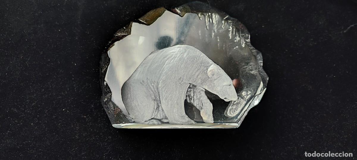 Antiguidades: Escultura en cristal del famoso artista sueco Mats Jonasson oso &aacute;rtico en cueva de hielo, firmada