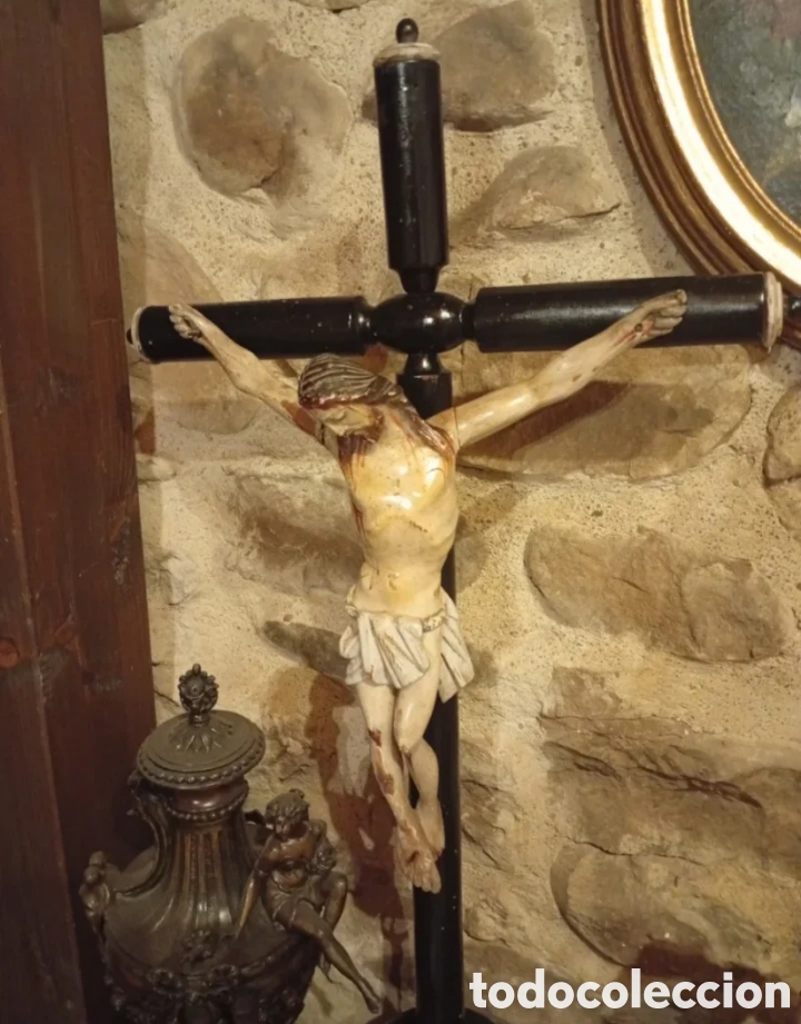 Antig&uuml;edades: Crucificado del siglo XIX - Foto 1