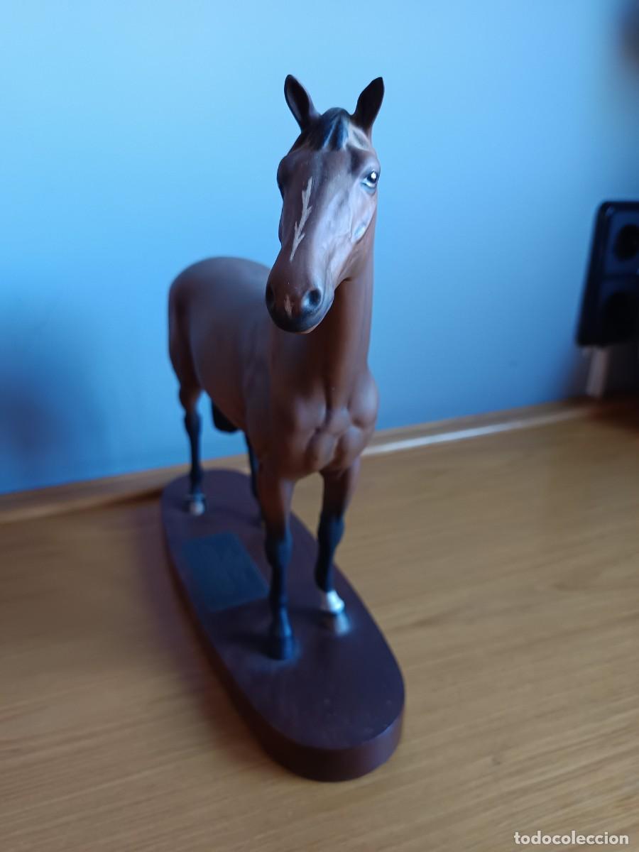 Antiguidades: Figura de caballo PSALM &ndash; Beswick England &ndash; Serie Connoisseur