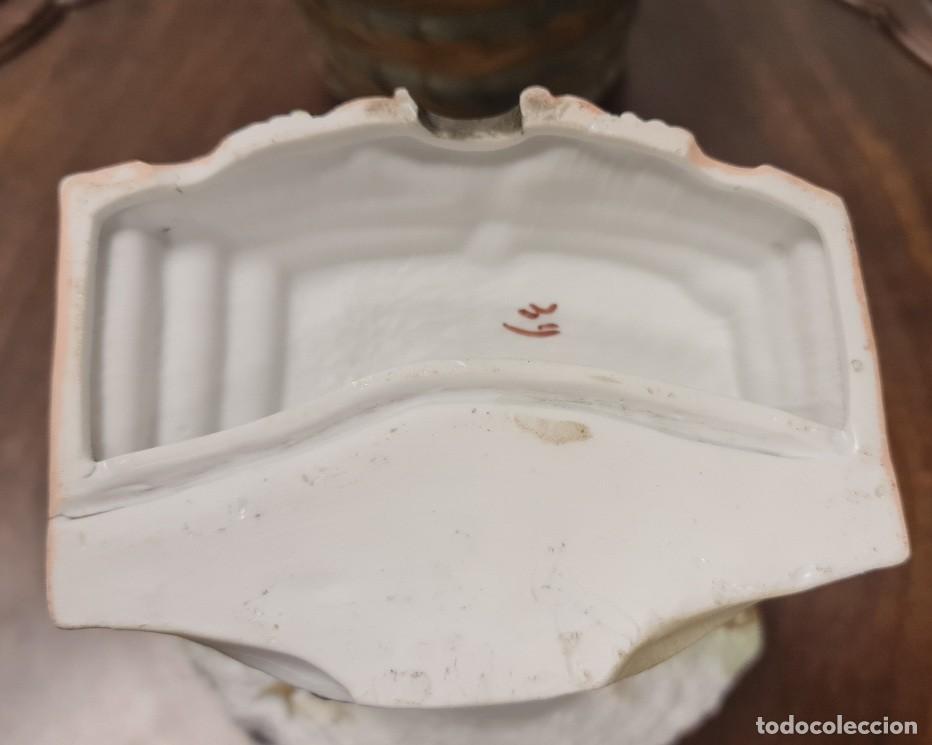 Antig&uuml;edades: Jarr&oacute;n antiguo de biscuit del siglo XIX - Foto 9