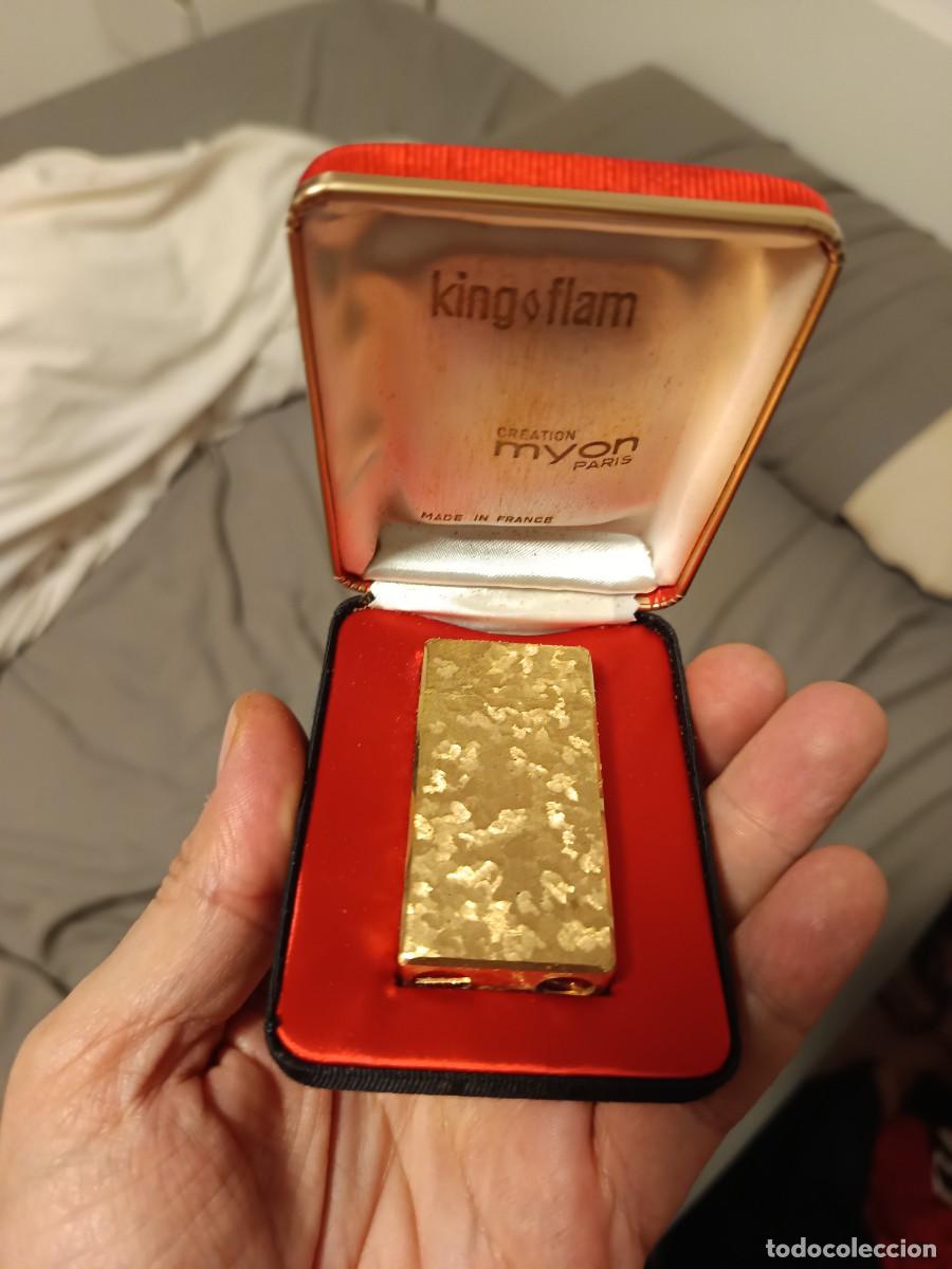 Antig&uuml;edades: Encendedor King o Flam Myon Par&iacute;s dorado &ndash; Vintage a&ntilde;os 60-70 (con estuche original)