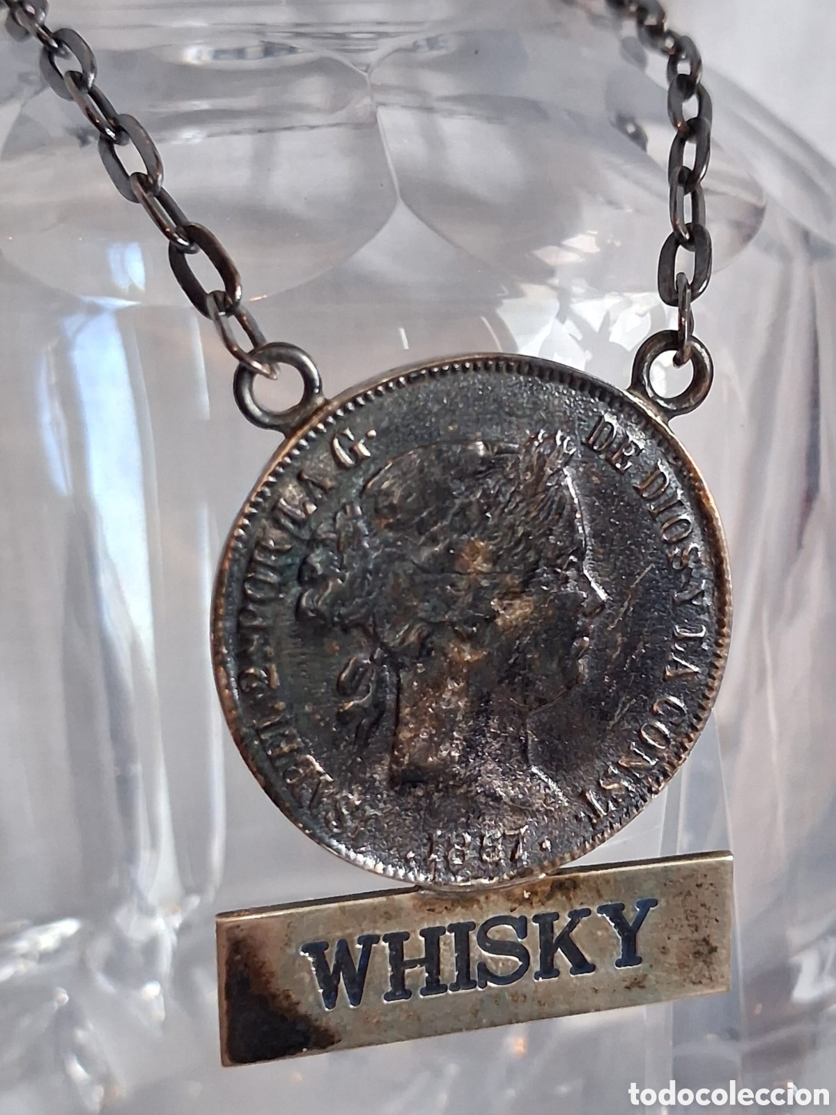 Antig&uuml;edades: Botella de Whisky con medalla de plata - Foto 4