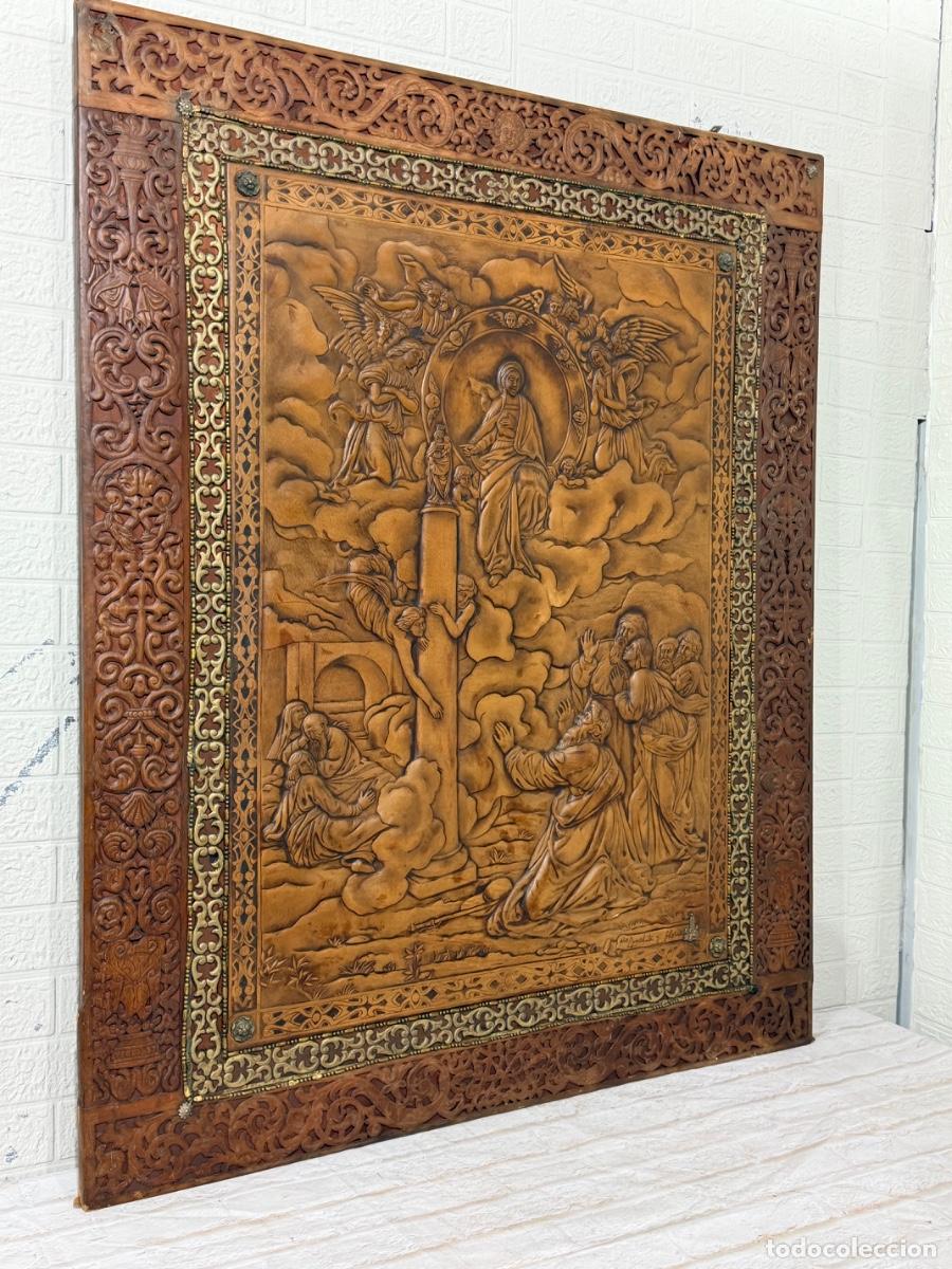 Antig&uuml;edades: CUADRO DE CUERO REPUJADO &rdquo; LA ASCENSI&Oacute;N DE CRISTO &rdquo; - Foto 3