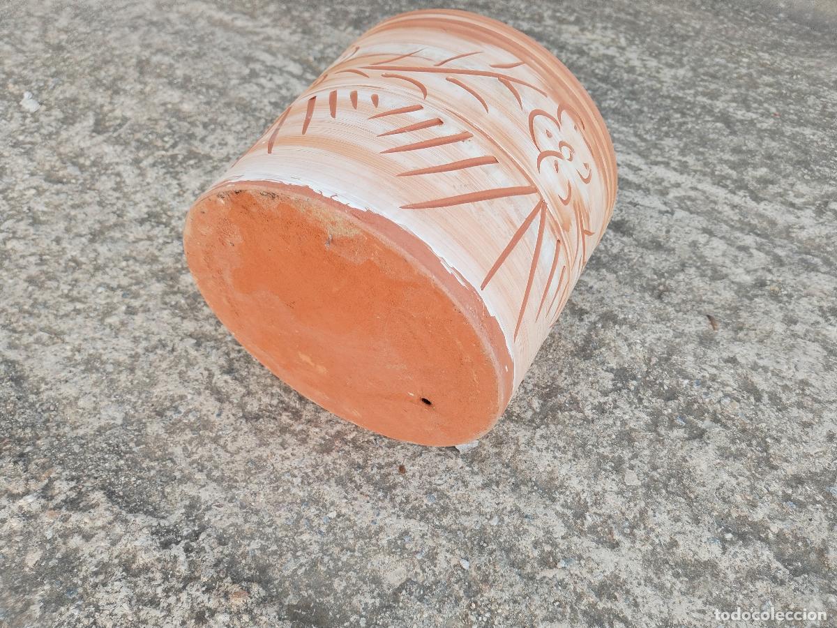 Antig&uuml;edades: macetero con dibujos en terracota - Foto 9