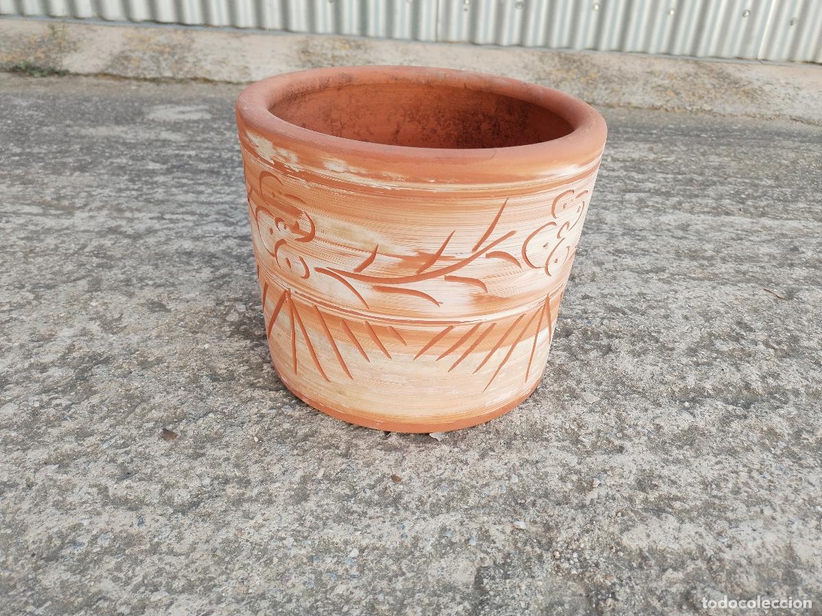 Antig&uuml;edades: macetero con dibujos en terracota - Foto 10