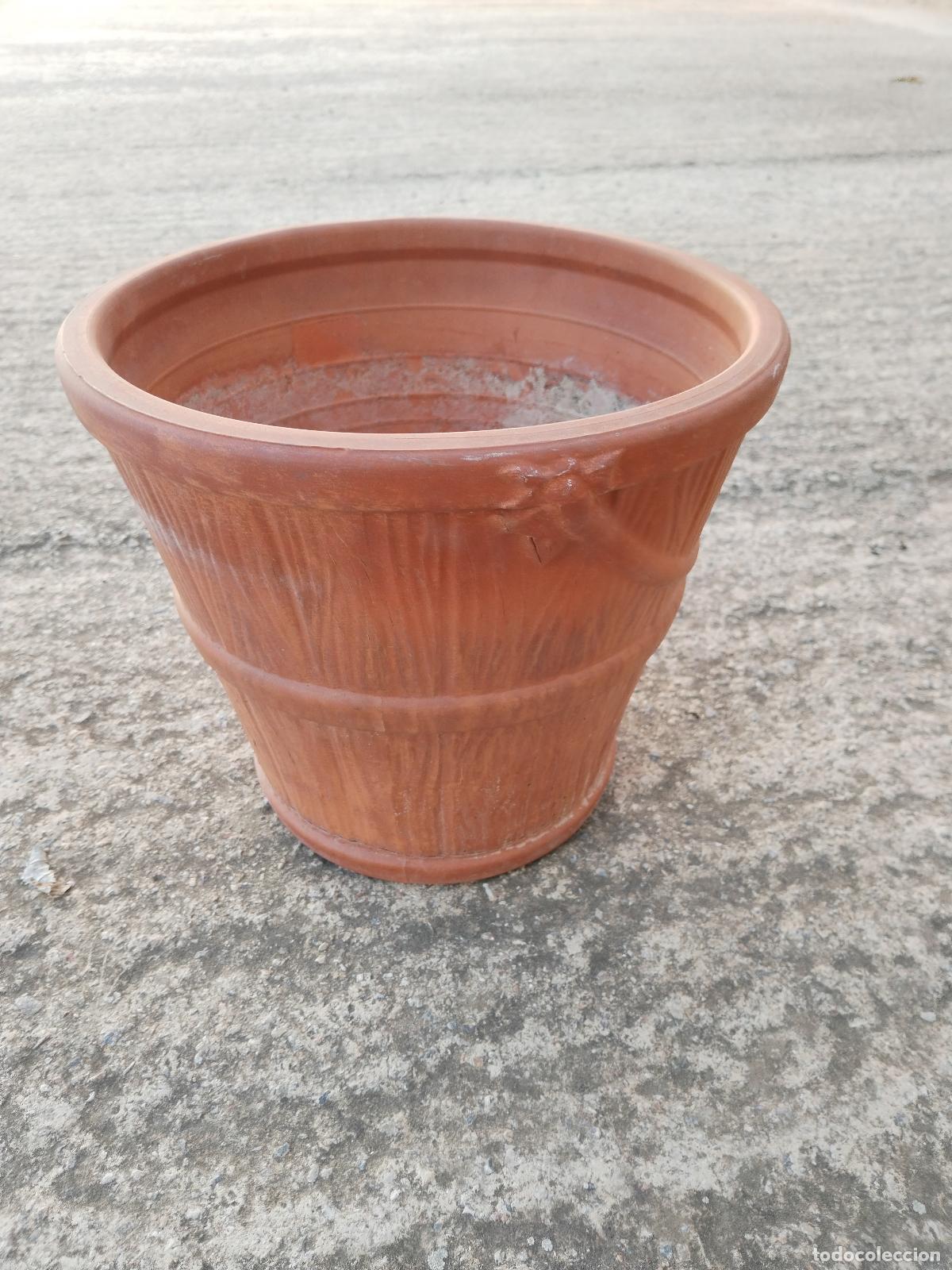 Antig&uuml;edades: macetero con relieves en terracota - Foto 7