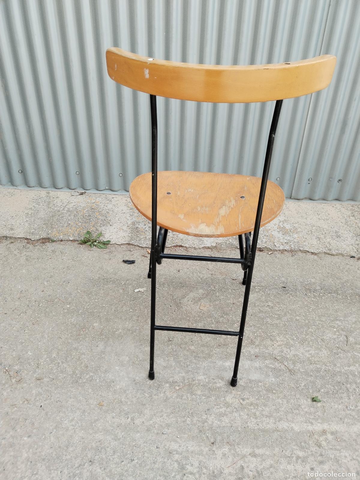 Antig&uuml;edades: silla de hierro y madera de arce - Foto 2