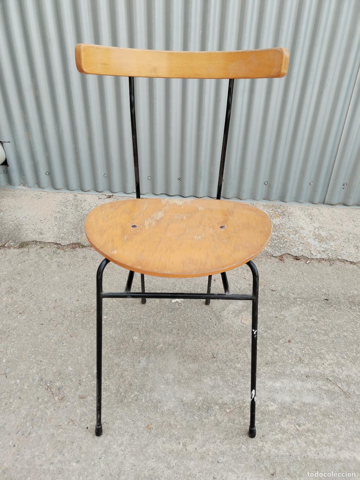 Antig&uuml;edades: silla de hierro y madera de arce - Foto 1