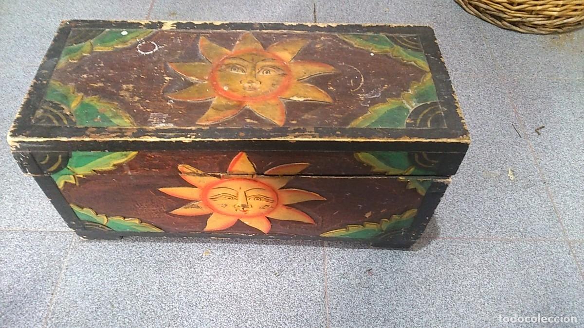 Antig&uuml;edades: ANTIGUO COFRE DE MADERA. - Foto 2