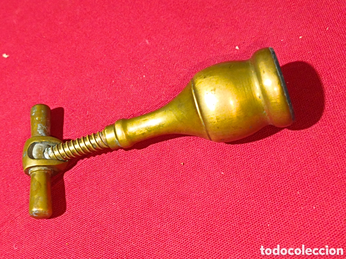 Antig&uuml;edades: Antiguo saca corchos de lat&oacute;n o bronce - Foto 4