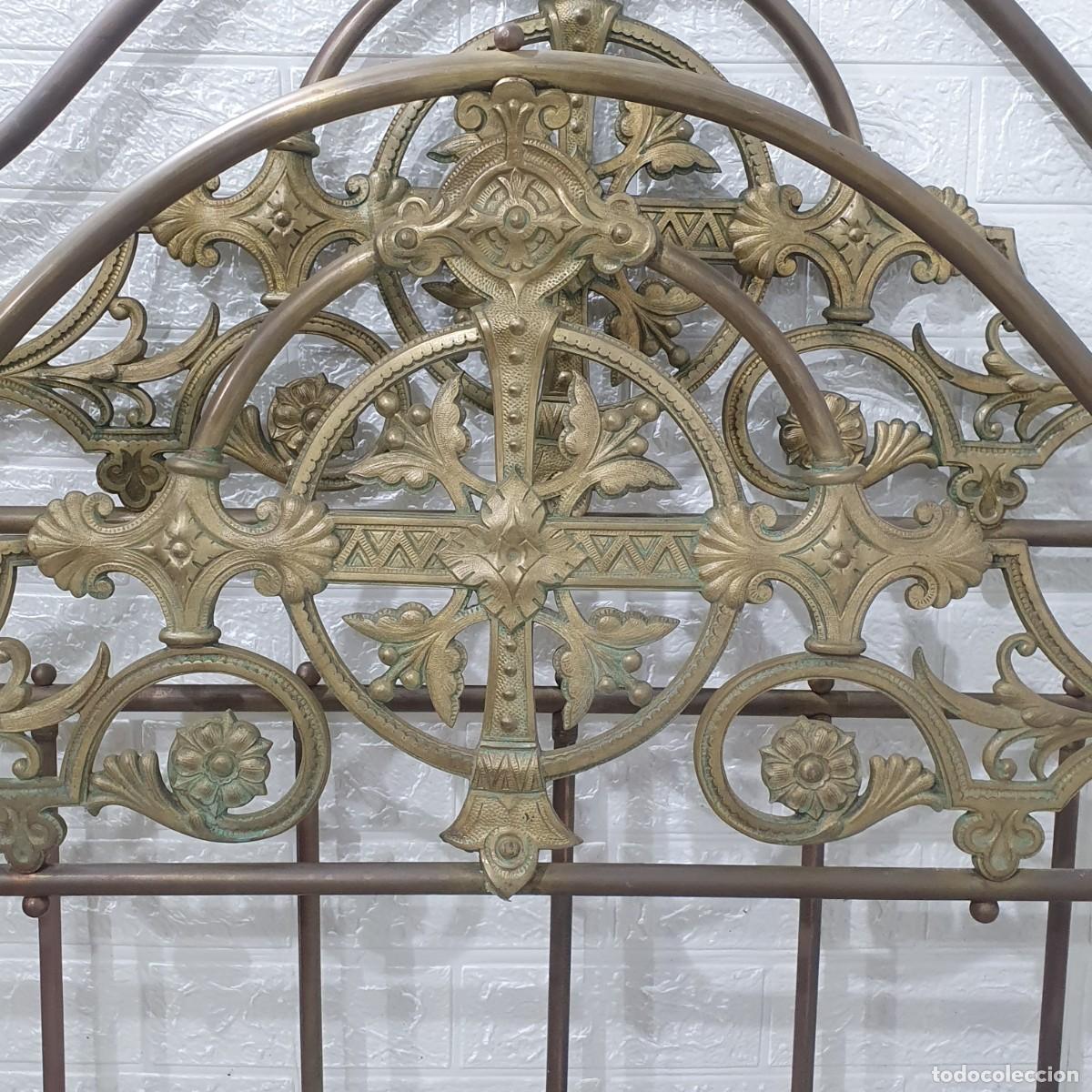 Antig&uuml;edades: Antigua cama de bronce y lat&oacute;n - Foto 6