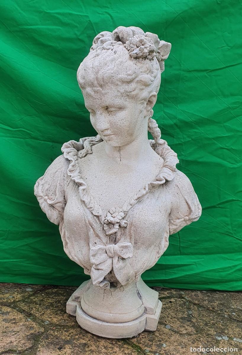 Antig&uuml;edades: Busto mujer en piedra artificial - Foto 1