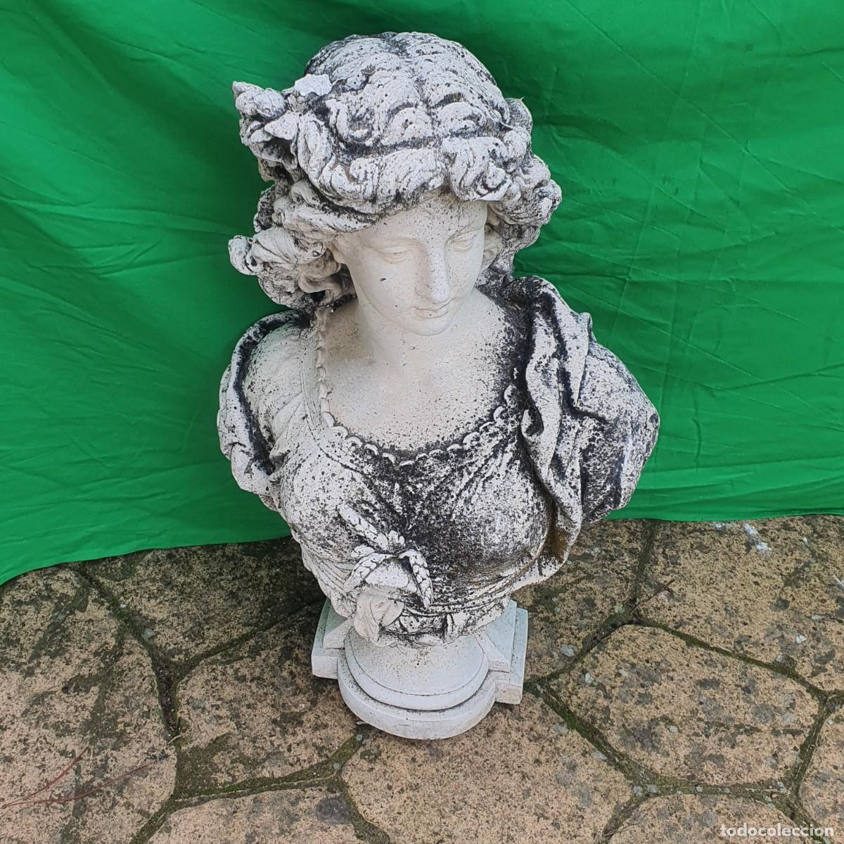 Antig&uuml;edades: Busto en piedra artificial - Foto 2