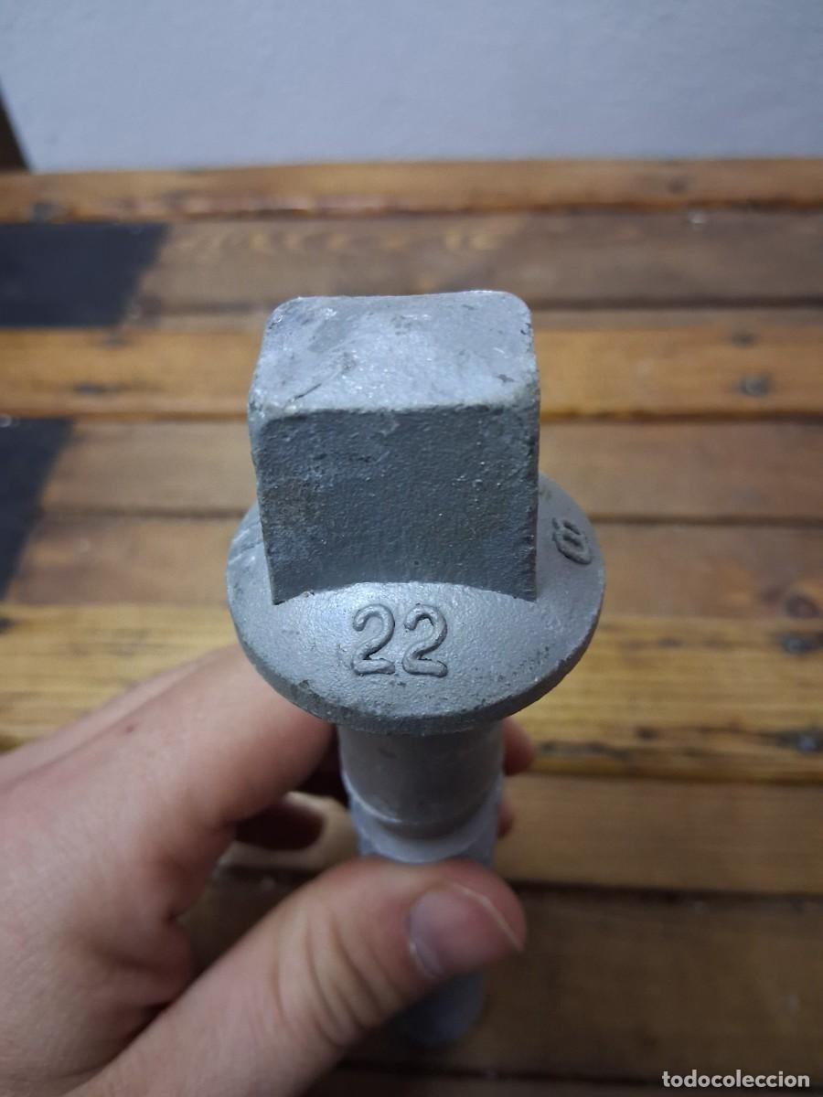 Antig&uuml;edades: Tornillo del a&ntilde;o 22 2022? tren ferrocarril - Foto 2
